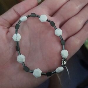 Jelly's Jewelry and Boutique Handcrafted Unfinished Black/White Beaded Bracelet